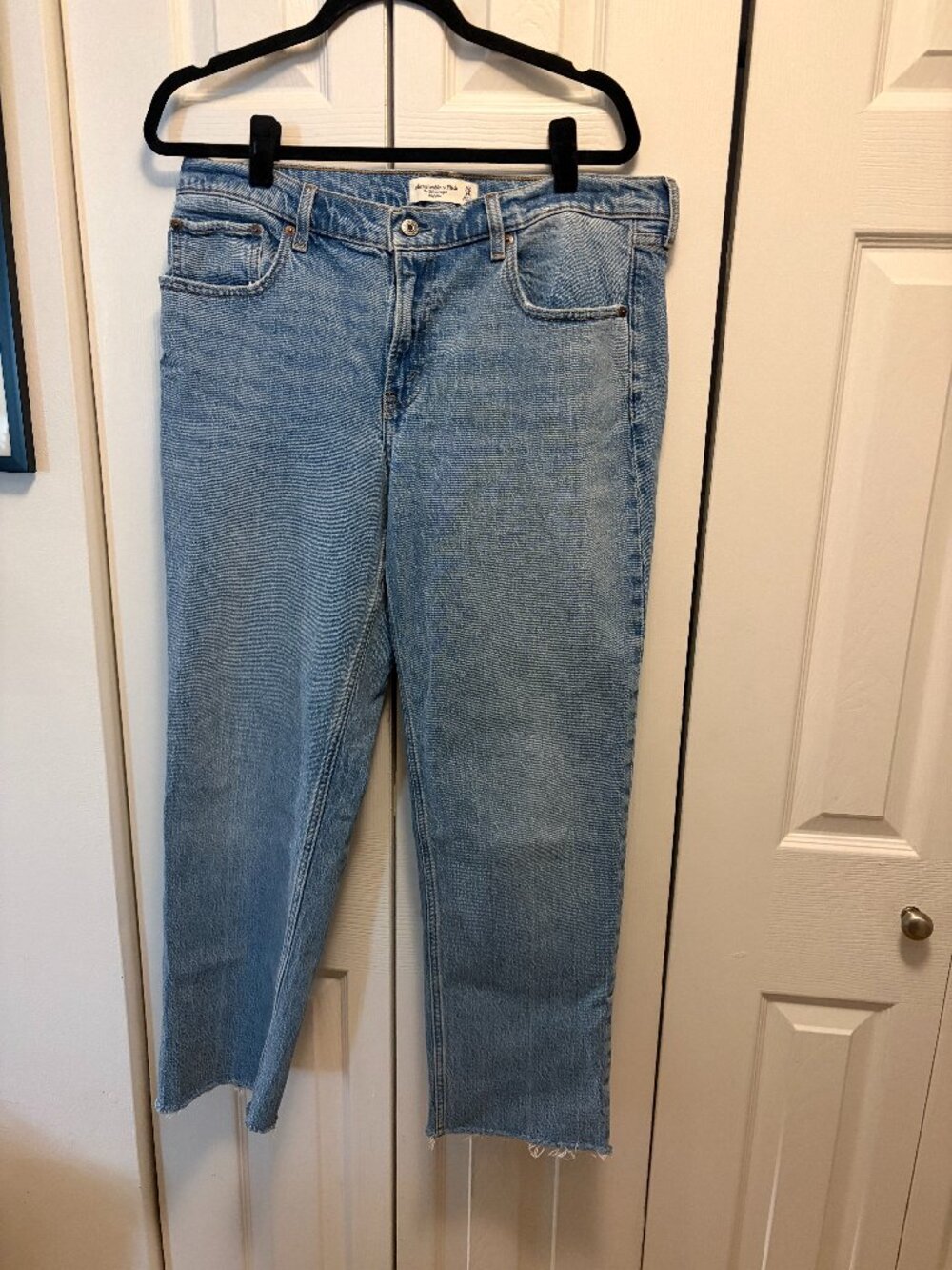 Abercrombie & Fitch The ’90s Straight Mid Rise Jeans — 14S / 32 — Light Blue